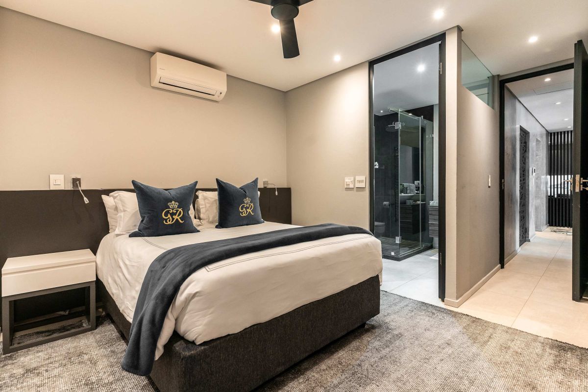 🌊 Amashe Luxe Apartment | Luxury 3-Bedroom Apartment, Bakoven, Camps Bay