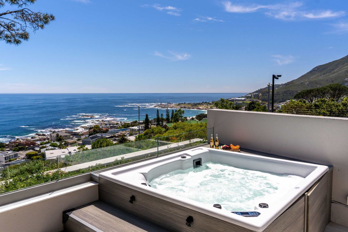 🌊 The Glasshouse | Luxury 3 Bedroom Townhouse, Camps Bay, Cape Town