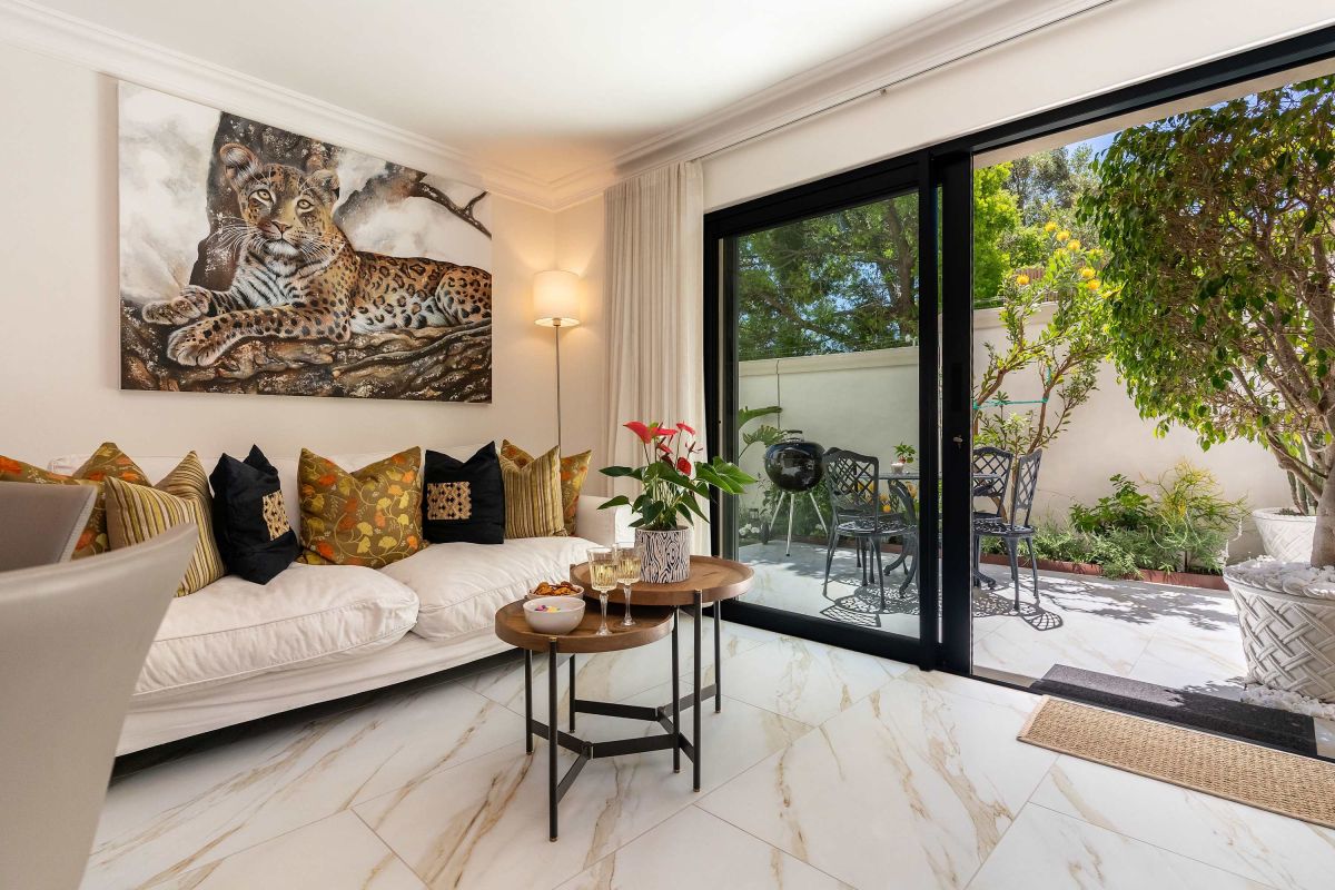🌊 Villa Iparadesi | Luxury 5 Bedroom Villa, Camps Bay, Cape Town