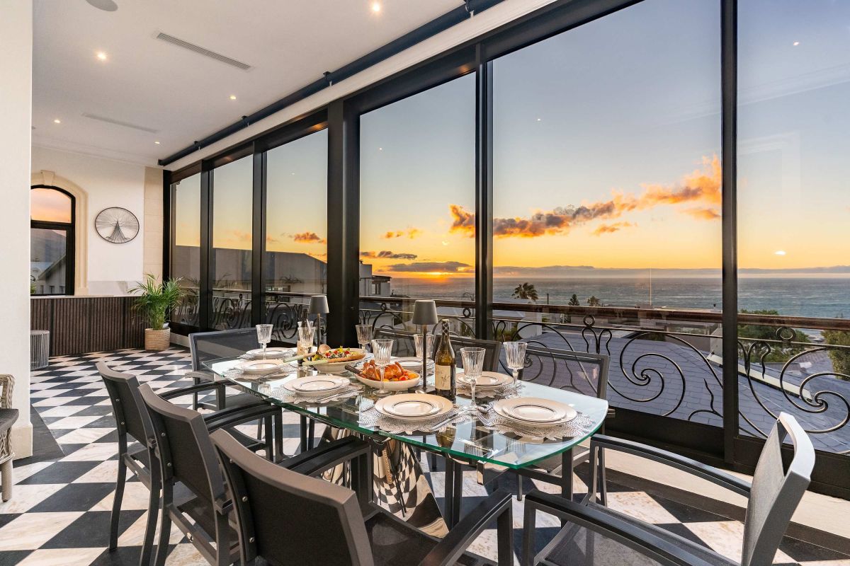🌊 Villa Iparadesi | Luxury 5 Bedroom Villa, Camps Bay, Cape Town