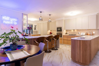 🌊 Villa Iparadesi | Luxury 5 Bedroom Villa, Camps Bay, Cape Town