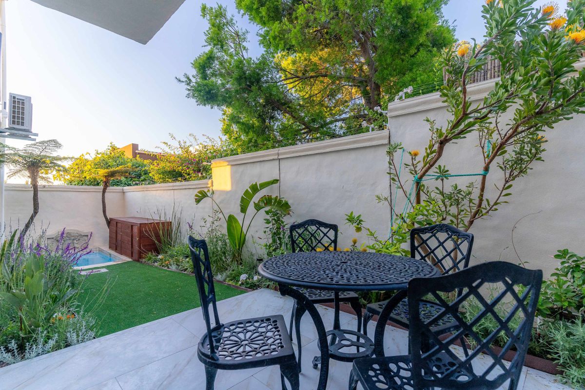 🌊 Villa Iparadesi | Luxury 5 Bedroom Villa, Camps Bay, Cape Town