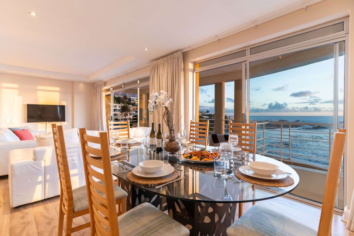 🌅 Sunset Azure Villa | Luxury 7 Bedroom Villa, Bakoven, Cape Town