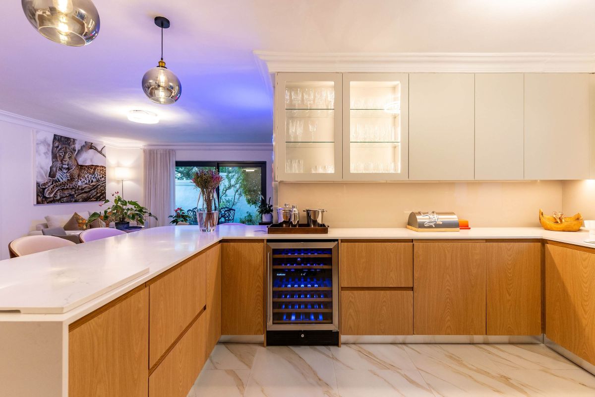 🌊 Villa Iparadesi | Luxury 5 Bedroom Villa, Camps Bay, Cape Town