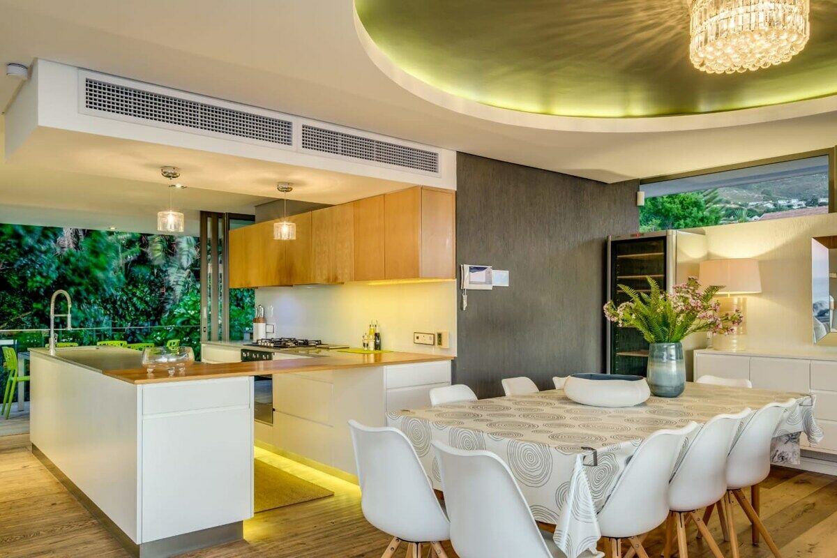 🌊 Cheviots | Ultra-Luxury 5-Bedroom Villa, Camps Bay