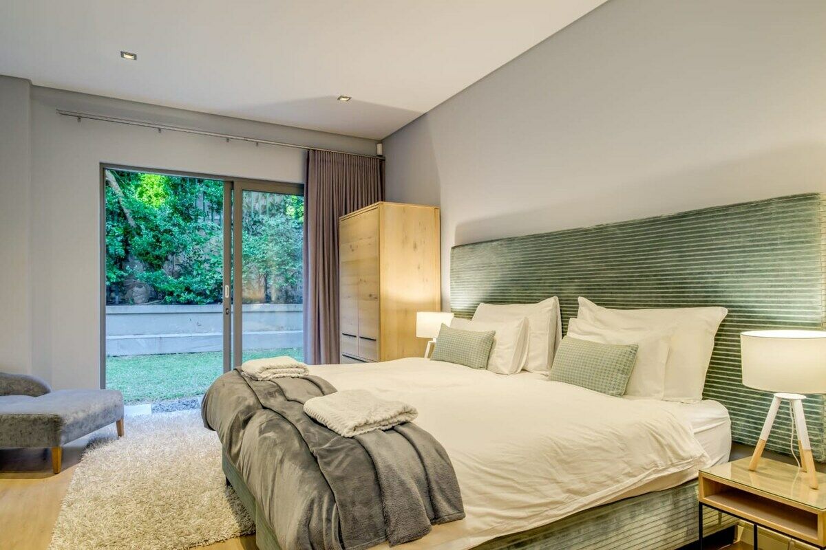 🌊 Cheviots | Ultra-Luxury 5-Bedroom Villa, Camps Bay