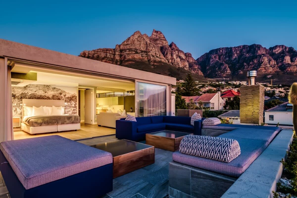 🌊 Cheviots | Ultra-Luxury 5-Bedroom Villa, Camps Bay