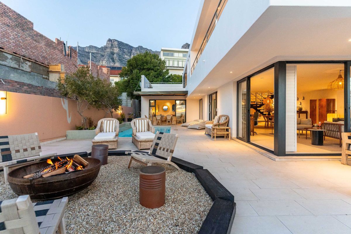 🌊 Cape House | Luxury 5 Bedroom Villa, Bakoven, Camps Bay, Cape Town