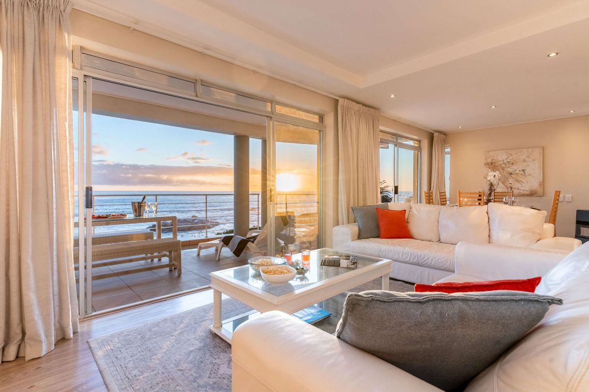 🌅 Sunset Azure Villa | Luxury 7 Bedroom Villa, Bakoven, Cape Town