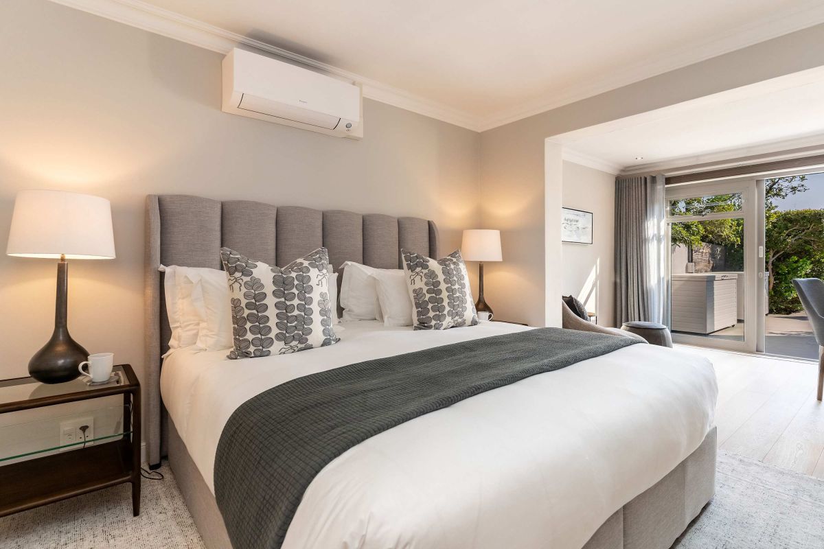 🌊 Nura Townhouse | Stylish 3 Bedroom Townhouse, Camps Bay, Cape Town