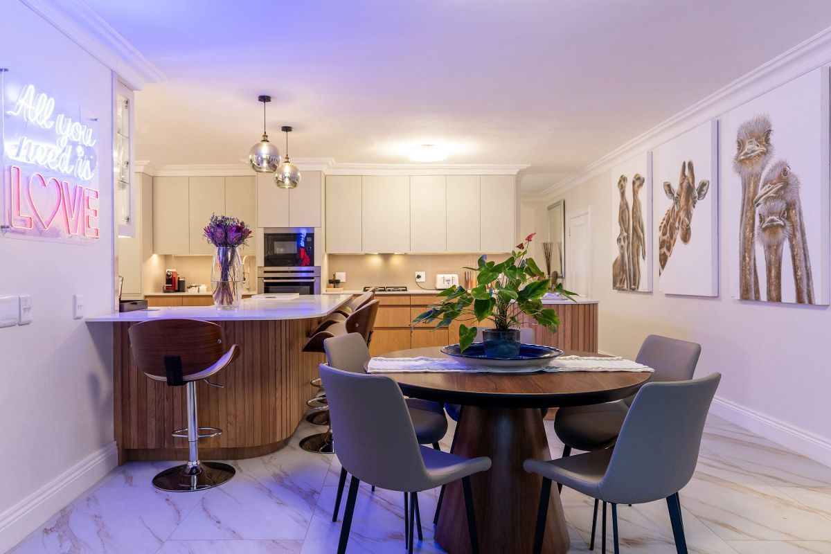 🌊 Villa Iparadesi | Luxury 5 Bedroom Villa, Camps Bay, Cape Town