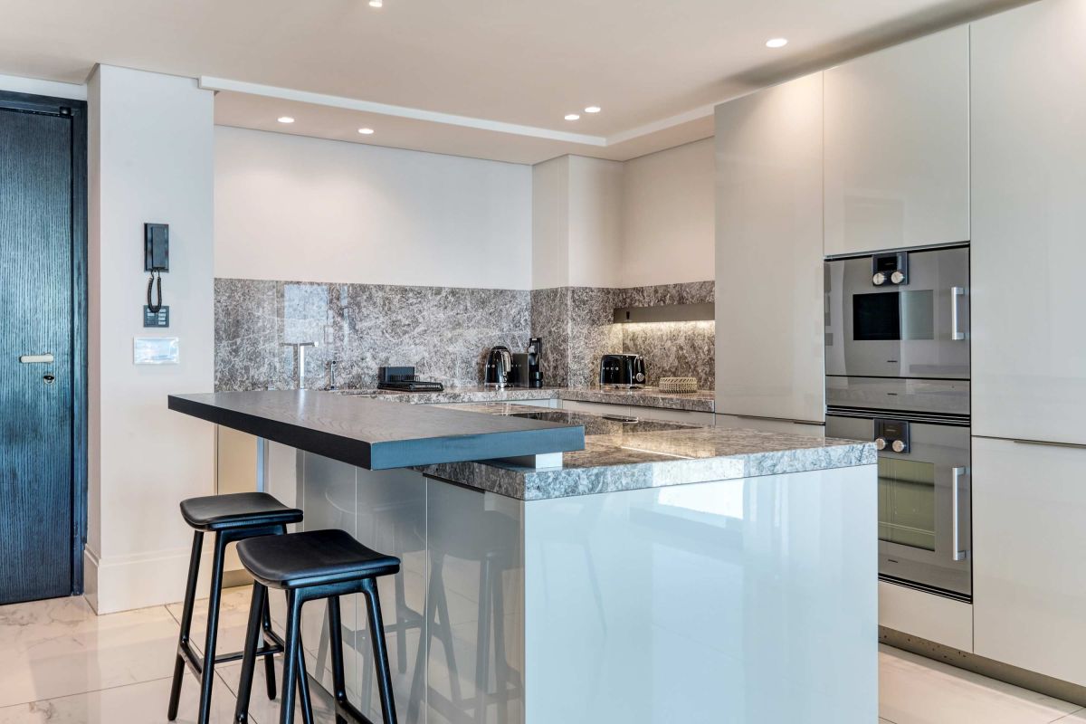 🌊 Bantry Bay Allure | Luxury 2 Bedroom Apartment, Bantry Bay, Cape Town