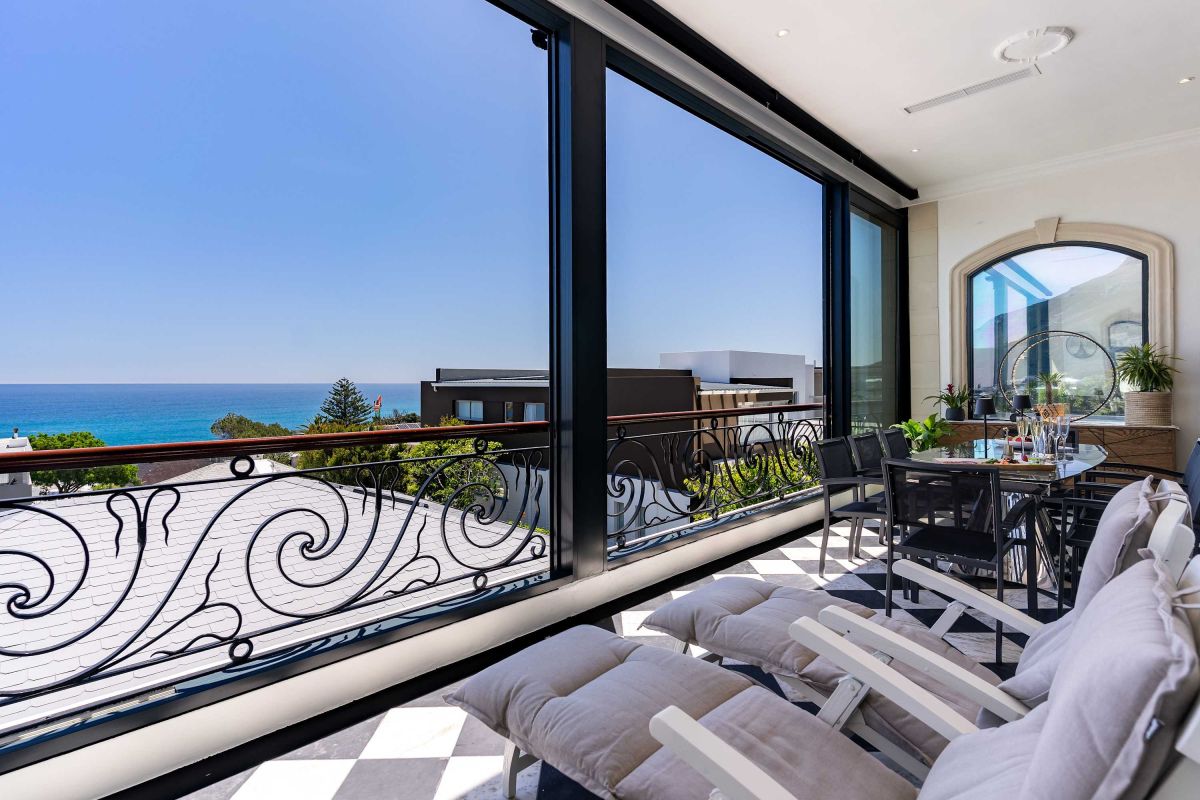 🌊 Villa Iparadesi | Luxury 5 Bedroom Villa, Camps Bay, Cape Town