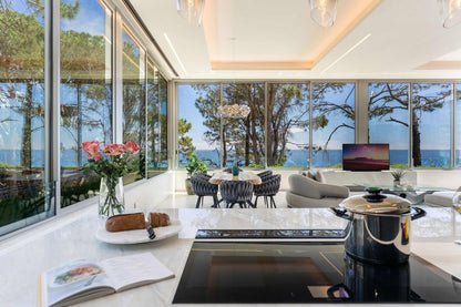 🌊 The Glasshouse | Luxury 3 Bedroom Townhouse, Camps Bay, Cape Town