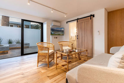 🌊 Cape House | Luxury 5 Bedroom Villa, Bakoven, Camps Bay, Cape Town