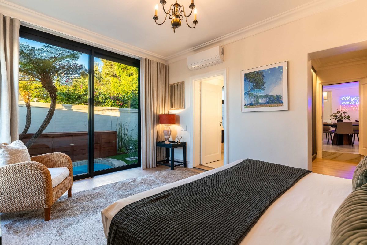 🌊 Villa Iparadesi | Luxury 5 Bedroom Villa, Camps Bay, Cape Town