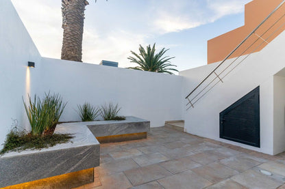 🌊 Cape House | Luxury 5 Bedroom Villa, Bakoven, Camps Bay, Cape Town