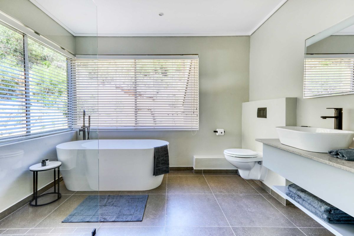 🌊 Callisto Camps Bay | Luxury 5 Bedroom Villa, Camps Bay, Cape Town