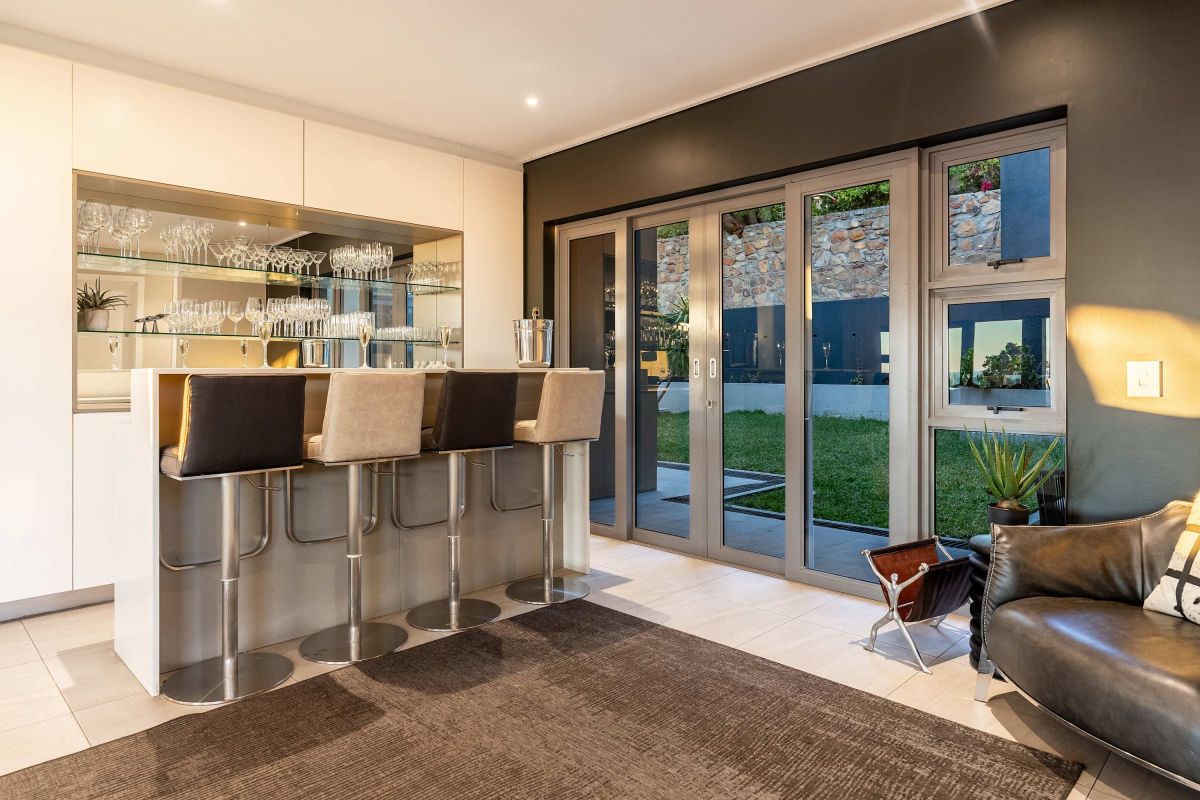 🌊 Ottawa Grand | Luxury 10 Bedroom Villa, Camps Bay, Cape Town