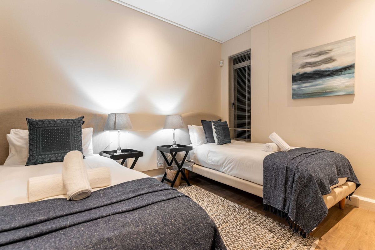🌅 Sunset Azure Villa | Luxury 7 Bedroom Villa, Bakoven, Cape Town