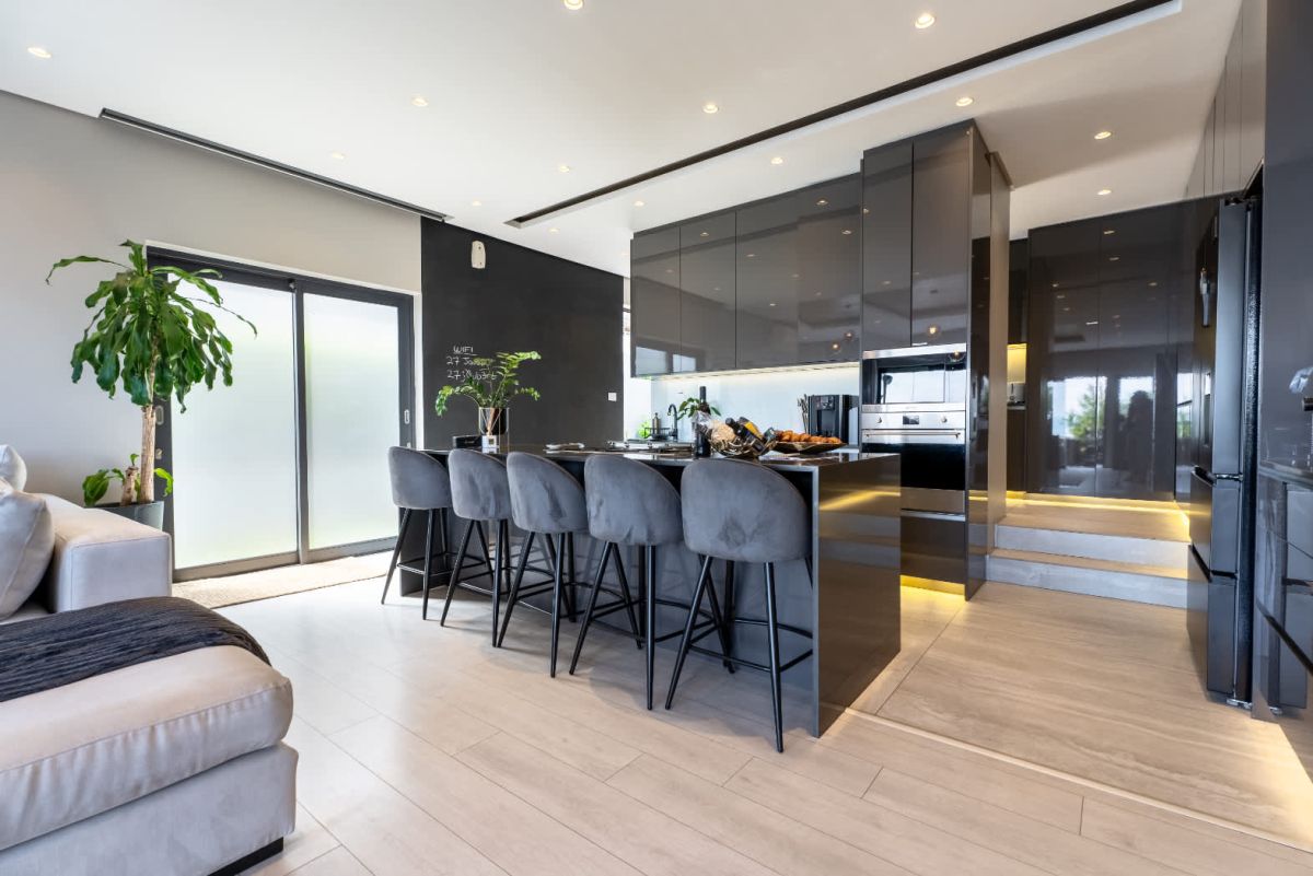 🌊 Oasis on Joubert | Luxury 4 Bedroom Villa, Green Point, Cape Town