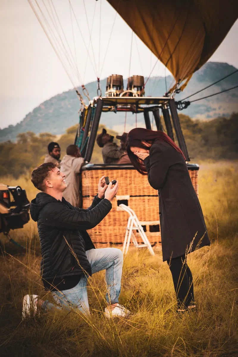 💕 Exclusive Hot Air Balloon Flight for Two at Airventures