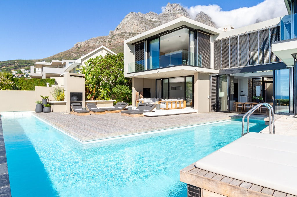 🌊 Sense of Peace | 5-Star Luxury 6 Bedroom Villa, Camps Bay, Cape Town