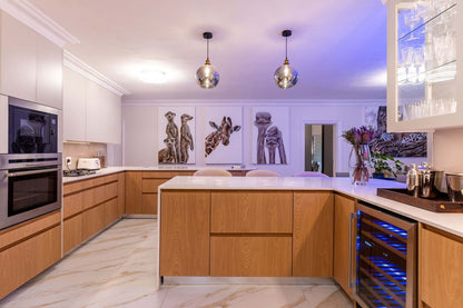 🌊 Villa Iparadesi | Luxury 5 Bedroom Villa, Camps Bay, Cape Town