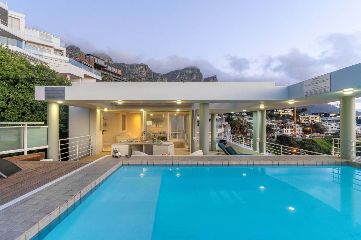 🌅 Sunset Azure Villa | Luxury 7 Bedroom Villa, Bakoven, Cape Town