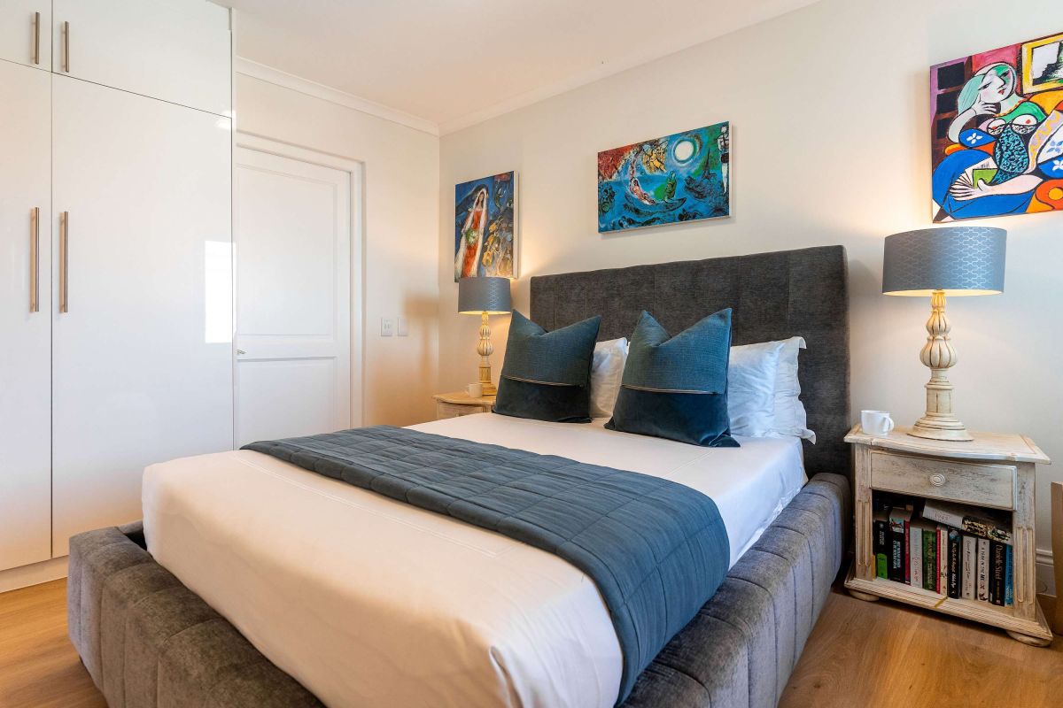 🌊 Villa Iparadesi | Luxury 5 Bedroom Villa, Camps Bay, Cape Town