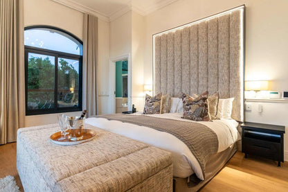 🌊 Villa Iparadesi | Luxury 5 Bedroom Villa, Camps Bay, Cape Town