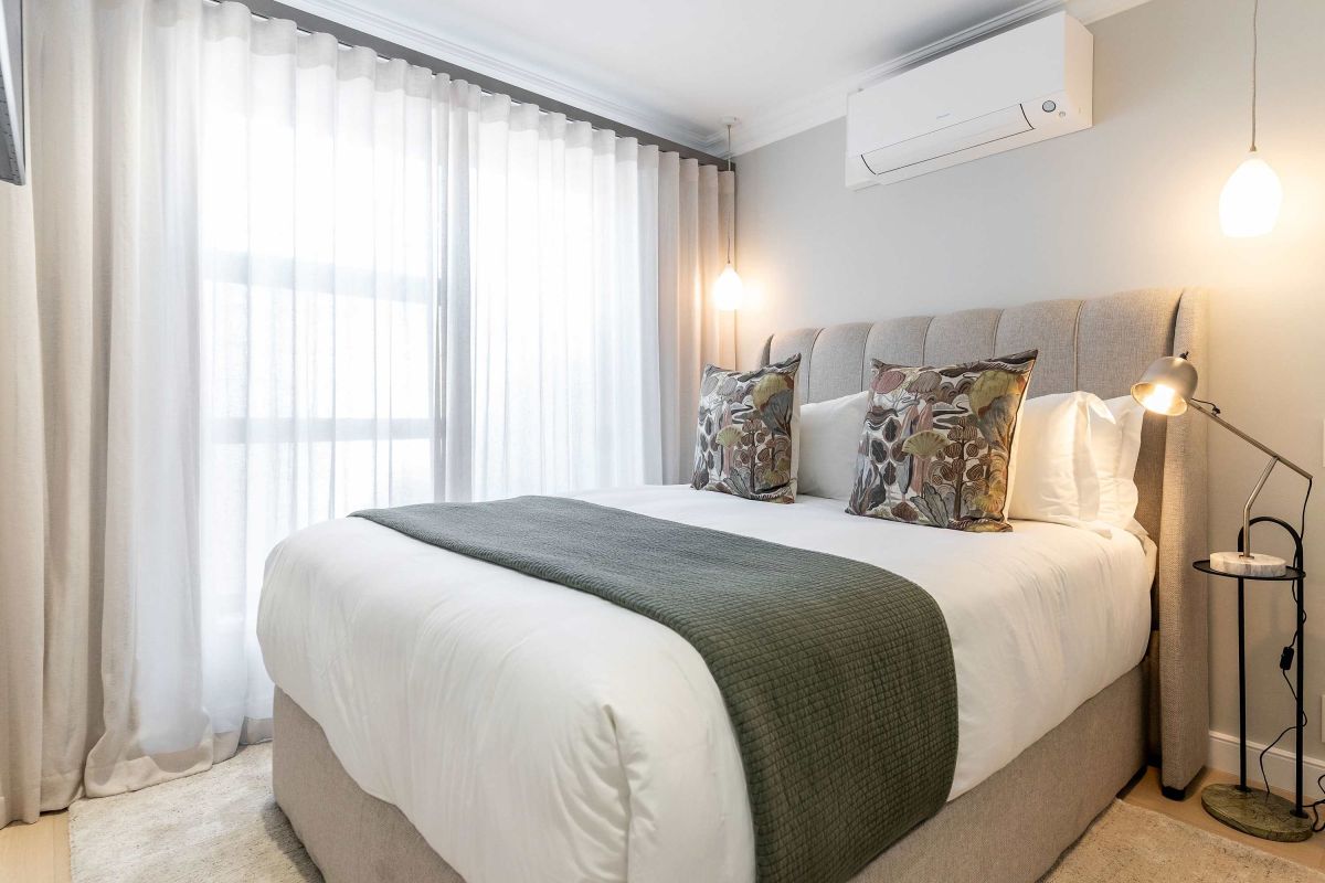 🌊 Nura Townhouse | Stylish 3 Bedroom Townhouse, Camps Bay, Cape Town