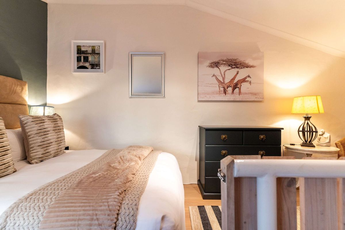 🌊 Villa Iparadesi | Luxury 5 Bedroom Villa, Camps Bay, Cape Town