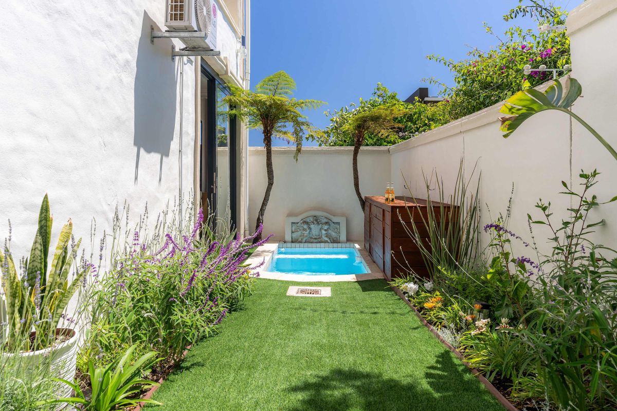 🌊 Villa Iparadesi | Luxury 5 Bedroom Villa, Camps Bay, Cape Town