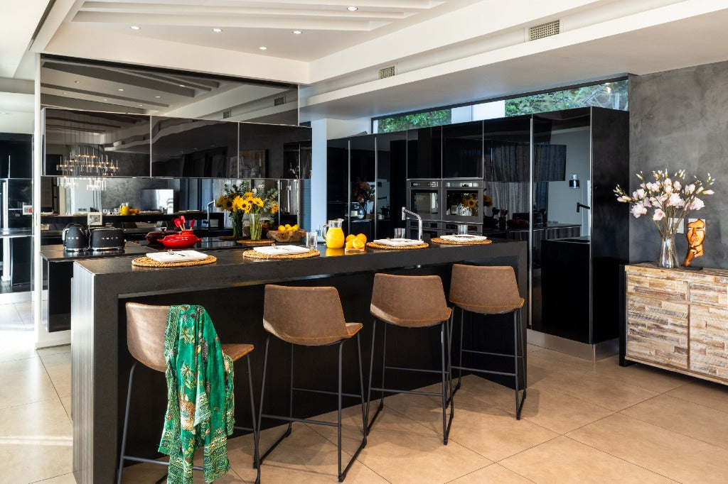 🌙 The Midnight Bloom | Luxury 5 Bedroom Villa, Camps Bay, Cape Town