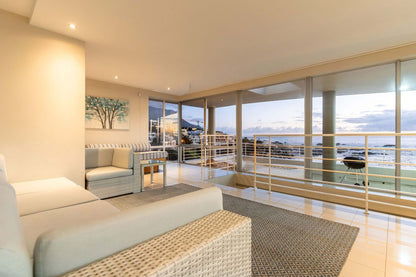 🌅 Sunset Azure Villa | Luxury 7 Bedroom Villa, Bakoven, Cape Town