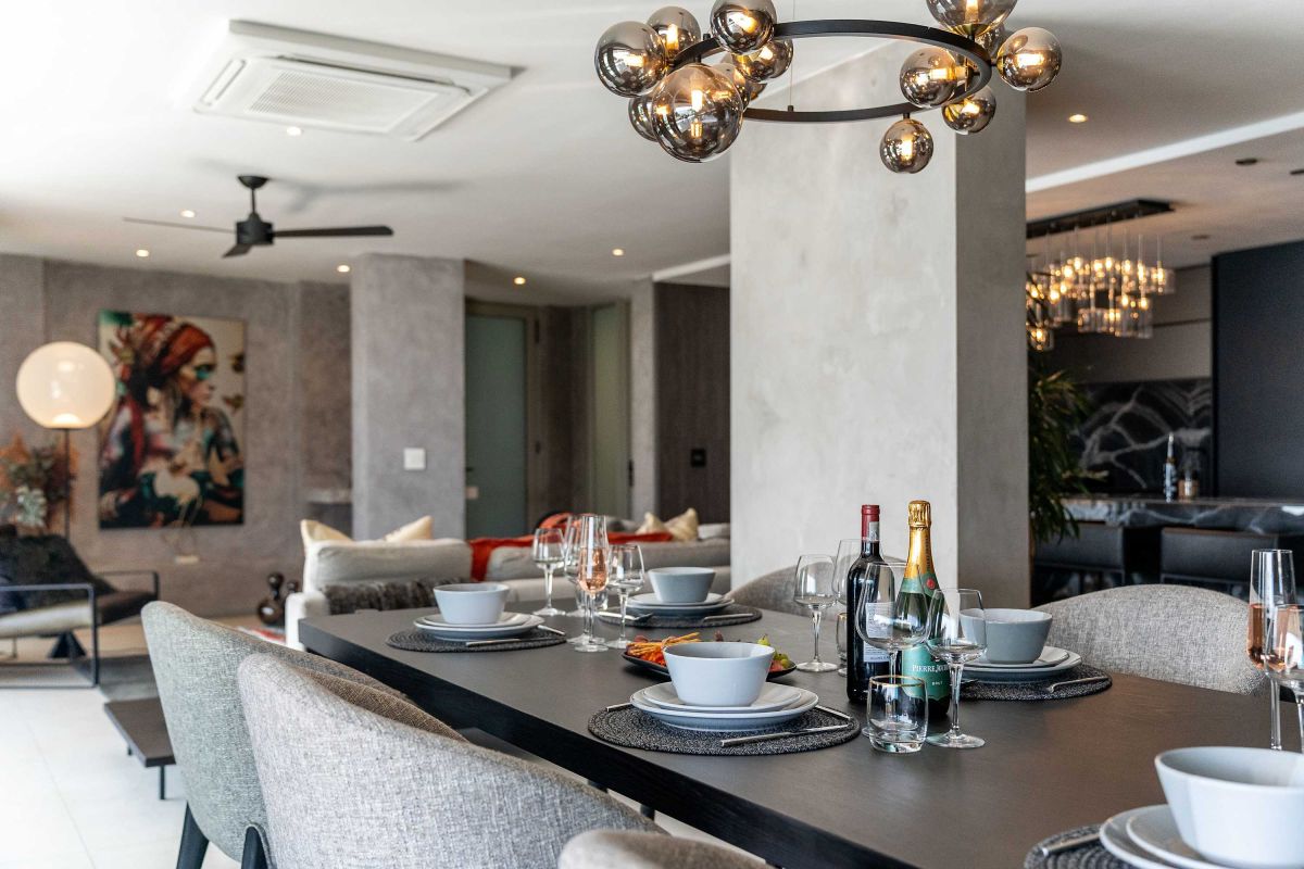 🌊 Amashe Luxe Apartment | Luxury 3-Bedroom Apartment, Bakoven, Camps Bay