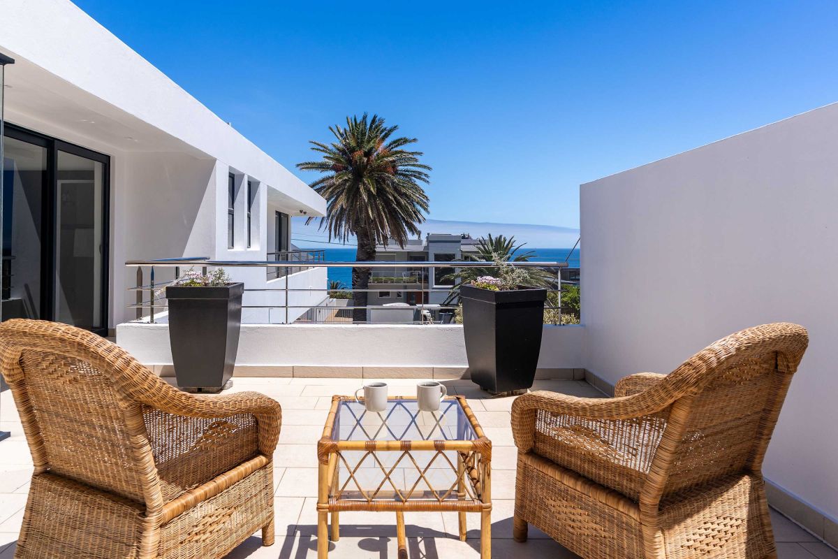 🌊 Cape House | Luxury 5 Bedroom Villa, Bakoven, Camps Bay, Cape Town