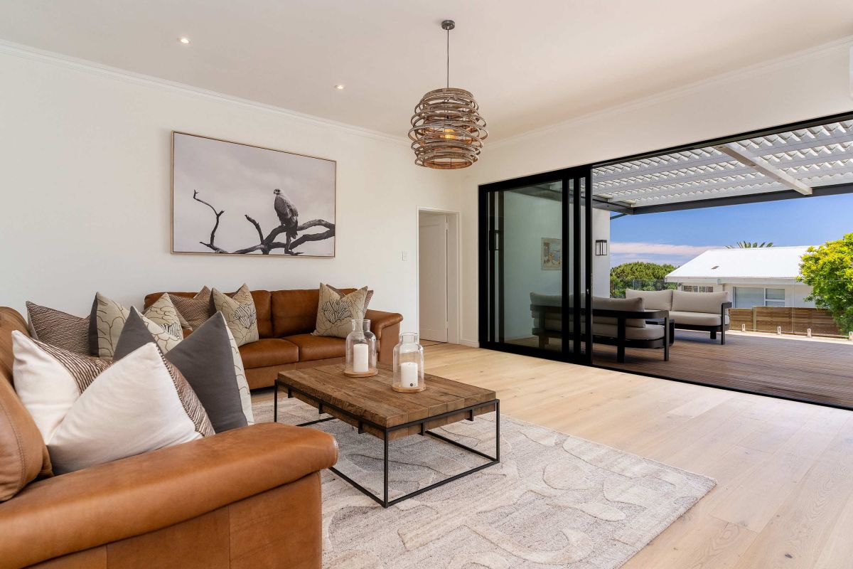 🌊 Crystal Bay Villa | Luxury 4 Bedroom Villa, Bakoven, Camps Bay, Cape Town