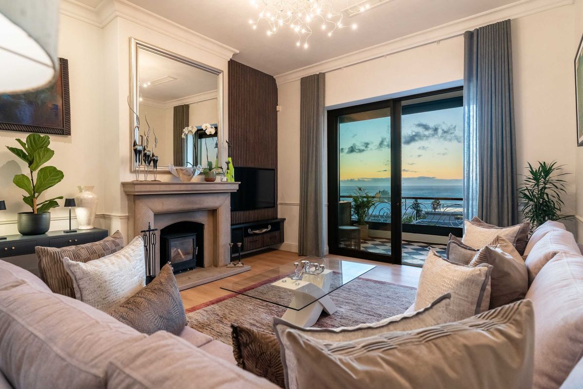 🌊 Villa Iparadesi | Luxury 5 Bedroom Villa, Camps Bay, Cape Town