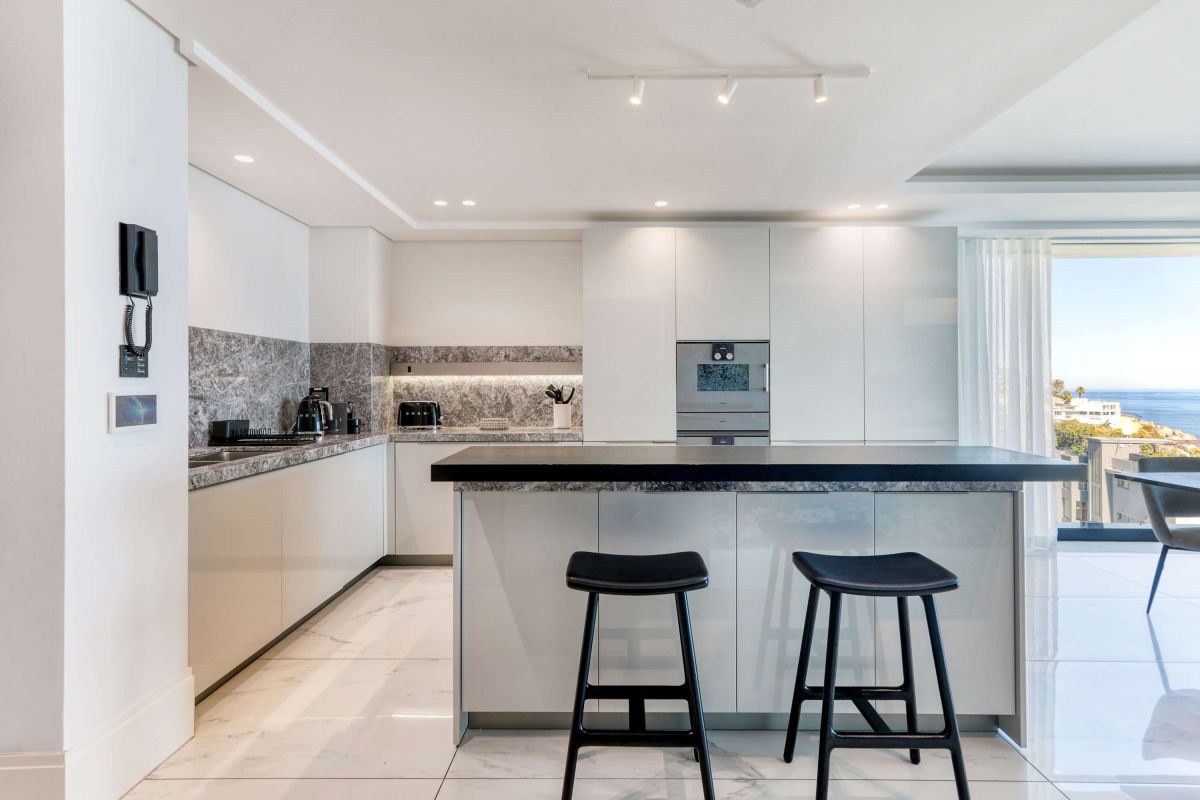 🌊 Bantry Bay Allure | Luxury 2 Bedroom Apartment, Bantry Bay, Cape Town