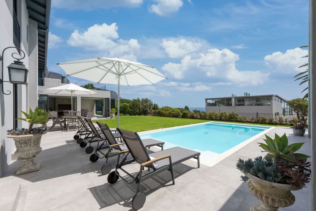 🌊 Cape Emirates | Luxury 5 Bedroom Villa, Camps Bay, Cape Town