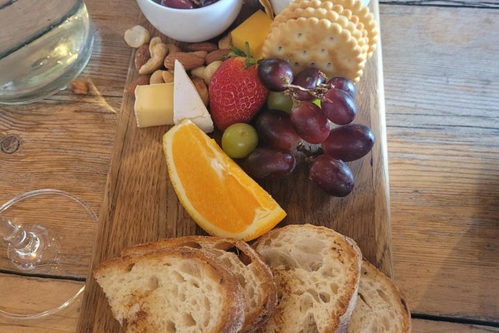 🍷 Paarl, Franschhoek & Stellenbosch Three Region Xplorer Wine Tour | Cape Town