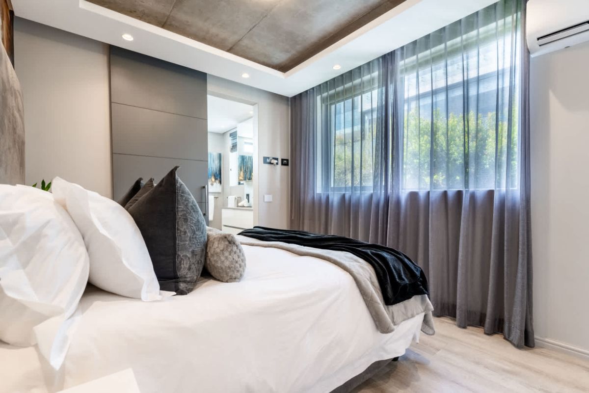 🌊 Oasis on Joubert | Luxury 4 Bedroom Villa, Green Point, Cape Town