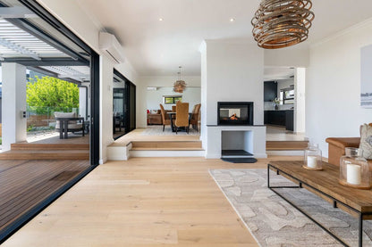🌊 Crystal Bay Villa | Luxury 4 Bedroom Villa, Bakoven, Camps Bay, Cape Town
