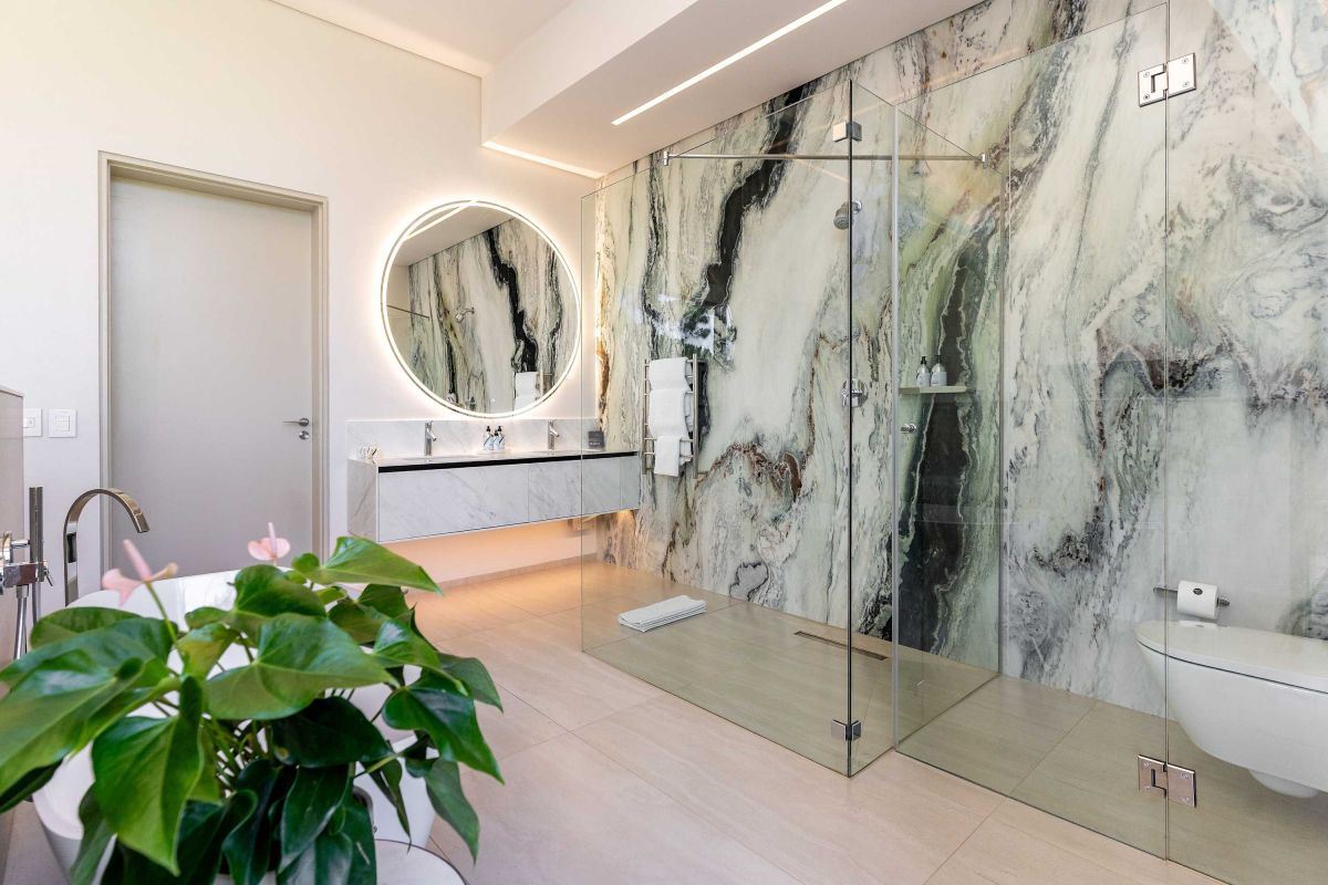 🌊 The Glasshouse | Luxury 3 Bedroom Townhouse, Camps Bay, Cape Town