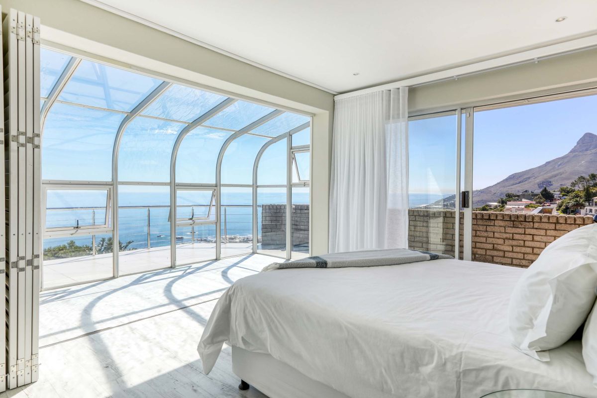 🌊 Callisto Camps Bay | Luxury 5 Bedroom Villa, Camps Bay, Cape Town