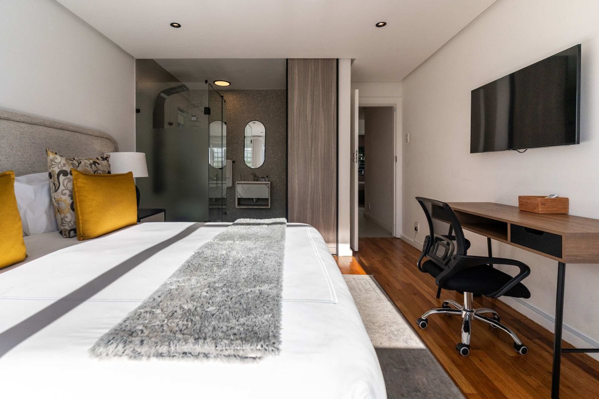 🌊 Bantry Bay Alanda | Stylish 3 Bedroom Apartment, Bantry Bay, Cape Town