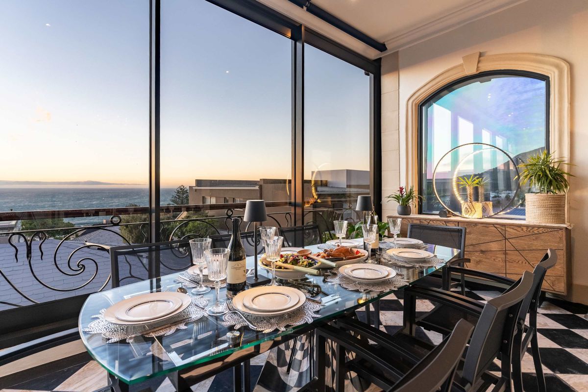 🌊 Villa Iparadesi | Luxury 5 Bedroom Villa, Camps Bay, Cape Town