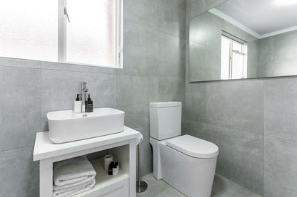 🌊 Bantry Bay Pearl | Charming 2 Bedroom Apartment, Bantry Bay, Cape Town